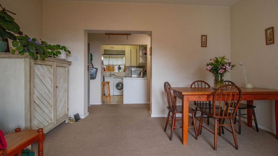 2 Bedroom Property for Sale in Vredehoek Western Cape